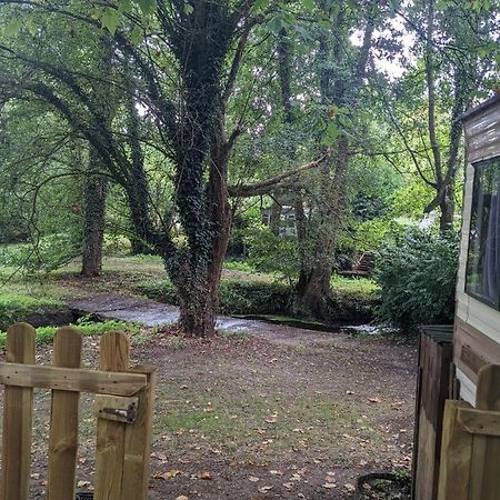Mobile Home Situe Au Coeur Du Lac Blangy-le-Château Eksteriør bilde